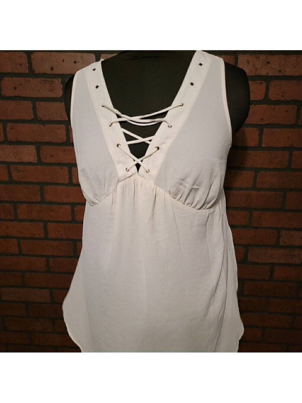 Free 2 Luv (Altar'd State)-Sleeveless Mixed Material Blouse lace and polyester